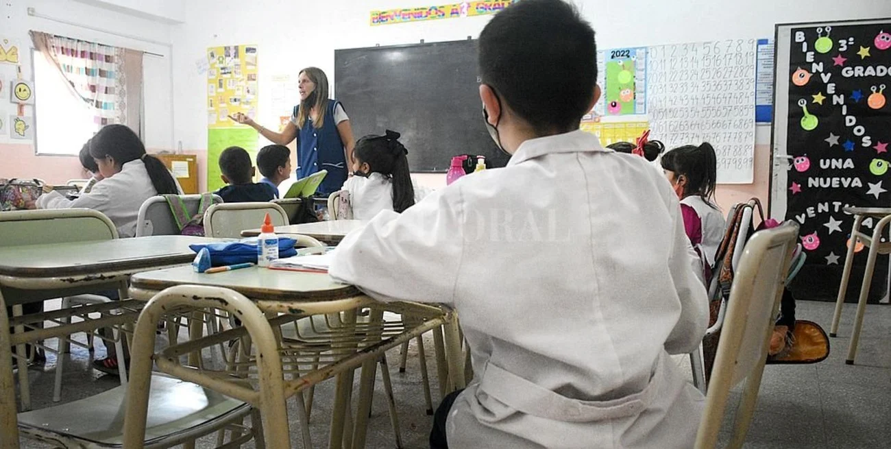 En Argentina se perdió el foco de la educación, por el aumento de pobreza:  en las escuelas están más ocupados en la asistencia